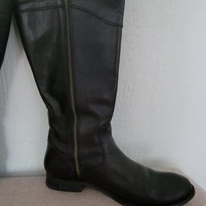 Frye Knee High Molly Button Riding Boots Size 10 like new